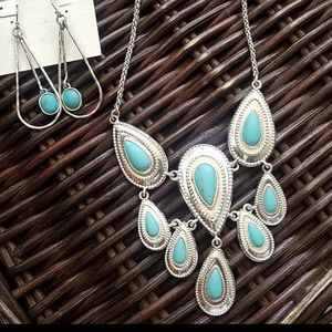 Lucky Brand ☆ Turquoise/Silver ☆ Necklace Earrings
